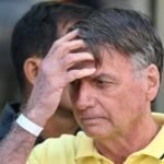 Pris de “paranoïa”, Jair Bolsonaro tente de brûler son bracelet électronique