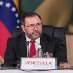 Trump menace de fermer l’espace aérien du Venezuela : Yván Gil dénonce une « posture colonialiste »