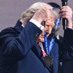 Donald Trump reçoit le tout premier Prix pour la Paix de la FIFA lors du tirage du Mondial 2026